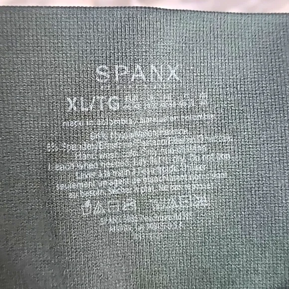 SPANX Seamless Leggings Green Camo Women's size XL - Picture 9 of 10